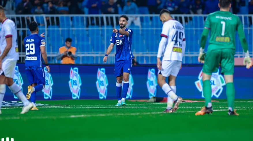 ثنائية لـ الهلال ضد العدالة تصعد به لوصافة دوري روشن