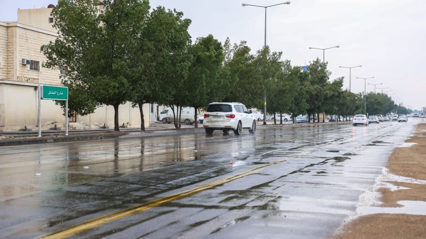 أمطار الرياض تظهر أجواء العاصمة المميزة