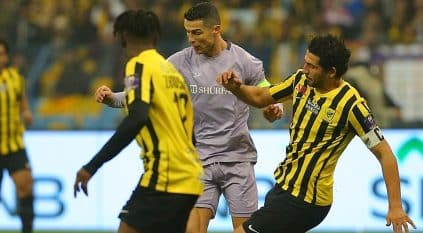 جارسيا وسانتو يكشفان تشكيلة كلاسيكو الاتحاد والنصر