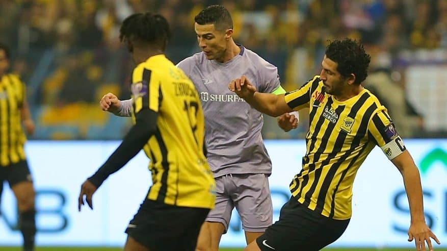 جارسيا وسانتو يكشفان تشكيلة كلاسيكو الاتحاد والنصر