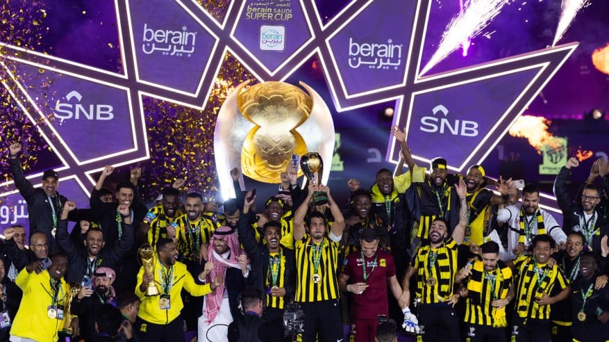الاتحاد يحتفل بأول سوبر أمام 48 ألف متفرج