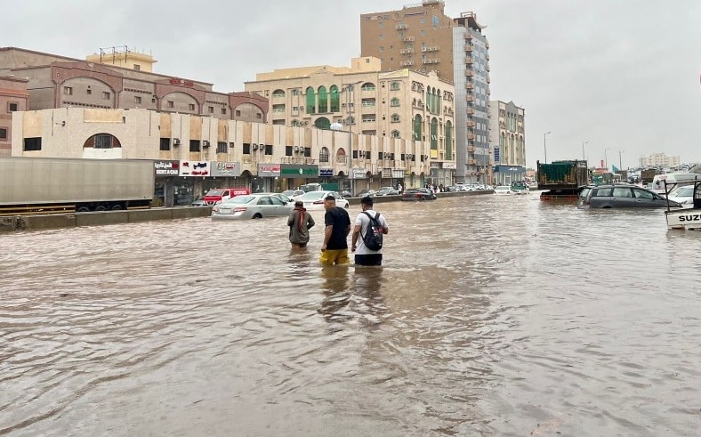 جهتان مسؤولتان عن تعويض المتضررين من سيول الأمطار