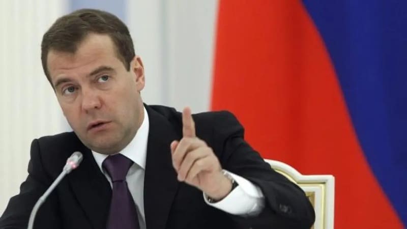 الكرملين: تحذيرات ميدفيديف النووية تتفق مع العقيدة الروسية
