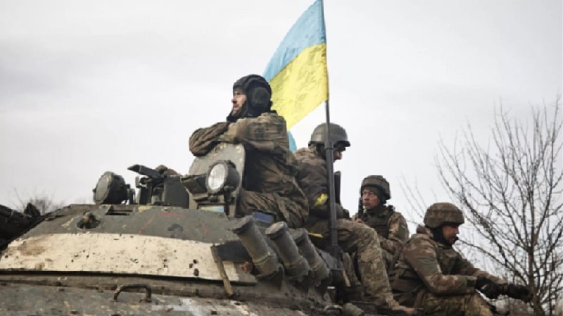 ضباط أوكرانيون يتخلون عن جنودهم في أوغليدار