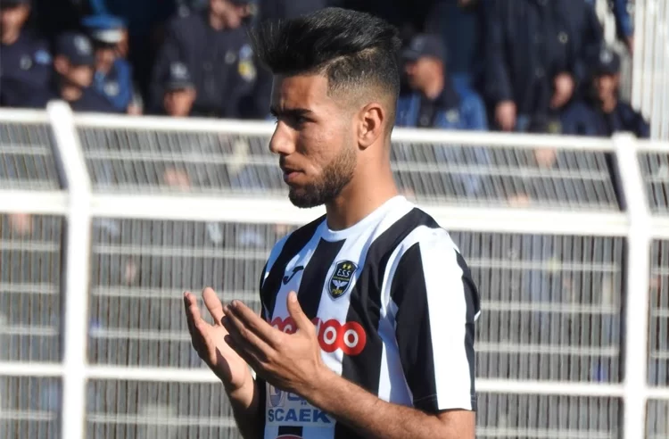الأهلي المصري يحسم صفقة أحمد القندوسي