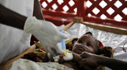 مرض مجهول يقتل 12 طفلًا بساحل العاج