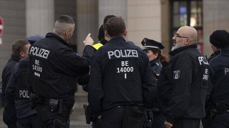 ألمانيا تتهم 5 أشخاص بالخيانة العظمى خططوا لاغتيال وزير الصحة