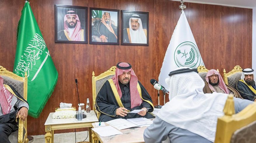 أمير الشمالية يستمع لمطالب المواطنين بمركز الشعبة