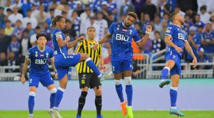 سانتو ودياز يدفعان بالقوة الضاربة في مباراة الاتحاد والهلال