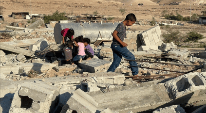 الاحتلال الإسرائيلي يهدم قرية العراقيب للمرة الـ212