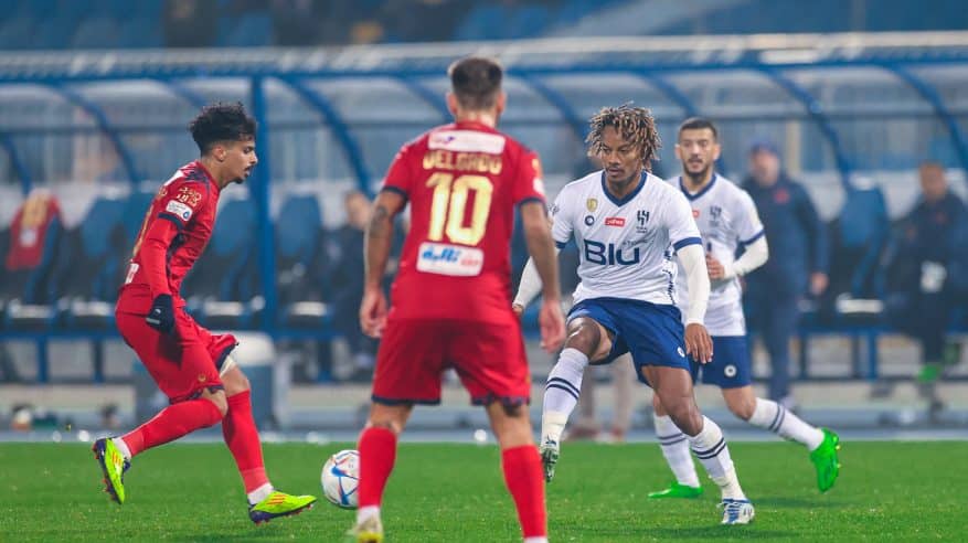 ضمك عينه على نقاط مباراة الهلال لحسم البقاء