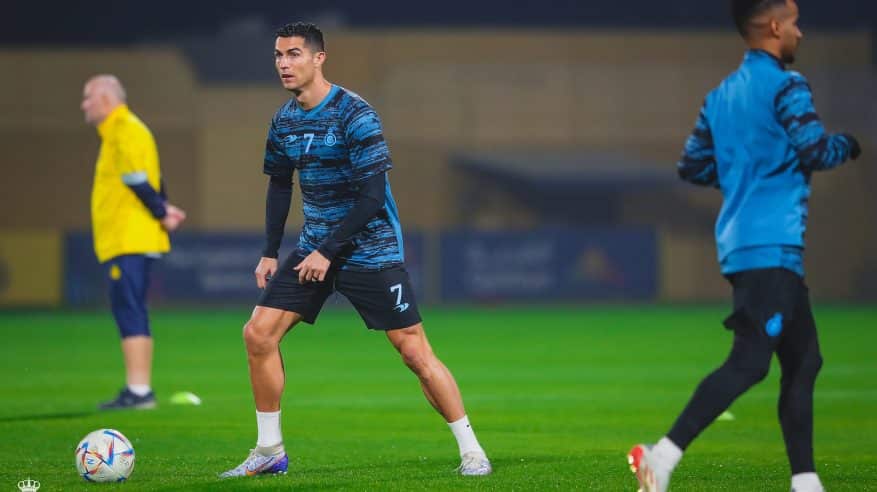 رئيس كورينثيانز: فاوضنا رونالدو قبل النصر