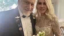 رائد الفضاء باز ألدرين يتزوج في عيد ميلاده الـ93