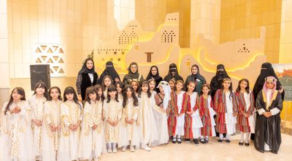 طلاب وطالبات الرياض يقدّمون أجمل العروض التراثية احتفاءً بيوم التأسيس