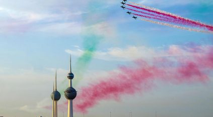 فريق الصقور السعودية يرسم لوحات فنية احتفاءً باليوم الوطني الكويتي