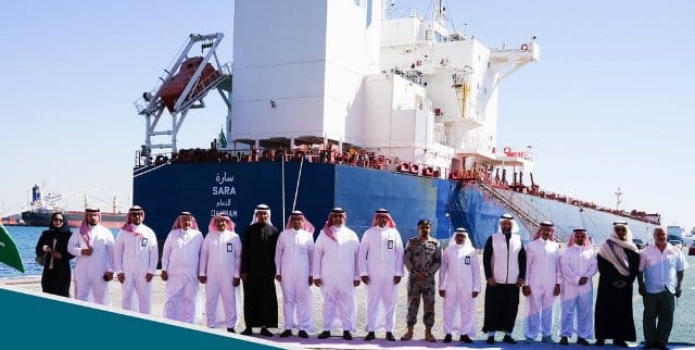 ميناء جدة الإسلامي يستقبل 60 ألف طن من الحبوب على متن “سارة”