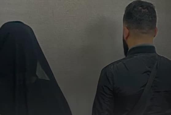 ضبط وافدة مخالفة تعمل في صالون حلاقة رجالي بالخبر