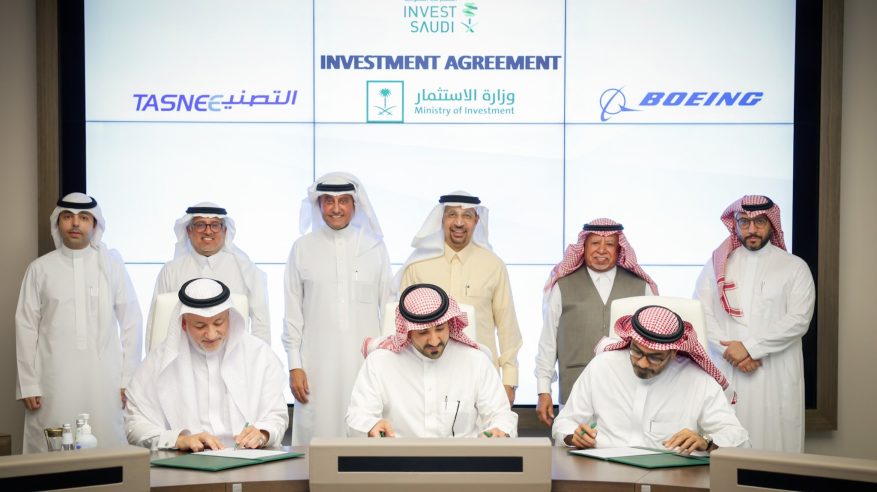 تعاون سعودي مع بوينج لتطوير سلسلة قيمة التيتانيوم لصناعة الطيران