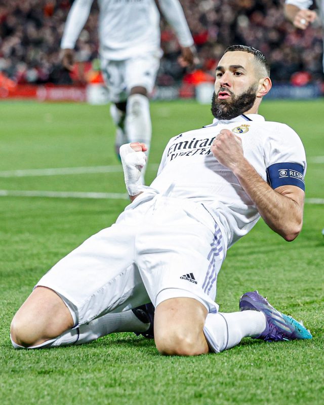 كريم بنزيما لاعب ريال مدريد