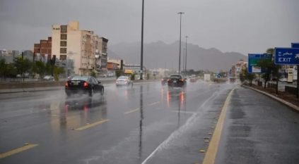 المدني: أمطار غزيرة بـ 4 مناطق حتى الـ 9 مساءً