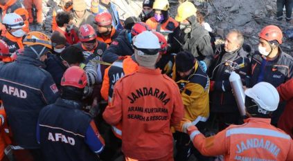 لقطات من إنقاذ 12 شخصًا في تركيا بعد 222 ساعة تحت الأنقاض