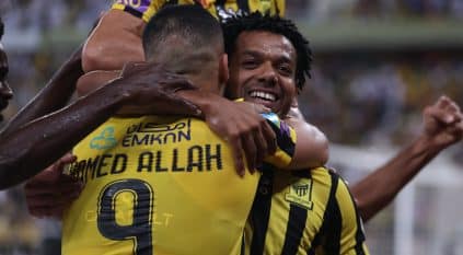 جماهير الاتحاد تدافع عن رومارينيو