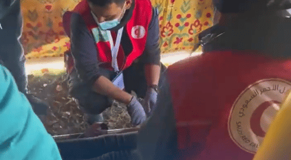 لحظة إنقاذ الفريق السعودي لفتاة مصابة في زلزال تركيا