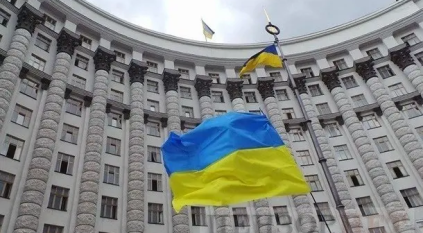 مجلس الوزراء الأوكراني يكتظ بأكياس الرمل للحماية من الرصاص