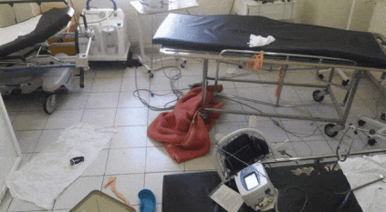 لقطات لسقوط مصعد على مريض سوداني أثناء دخوله