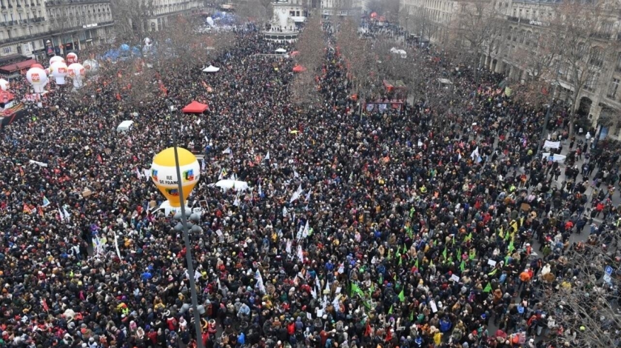 مظاهرات عارمة بفرنسا وبولندا وألمانيا