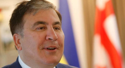 زيلينسكي يطرد سفير جورجيا بسبب تدهور صحة الرئيس الجورجي السابق