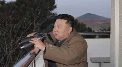 كوريا الشمالية تحذر من حرب نووية في شبه الجزيرة