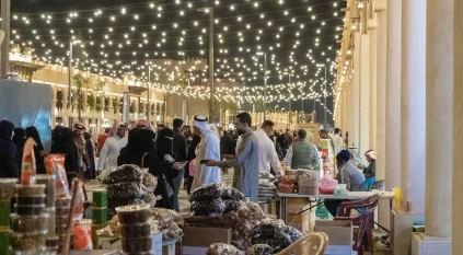 سي إن إن تبرز أجواء رمضان المُمتعة بسوق القيصرية