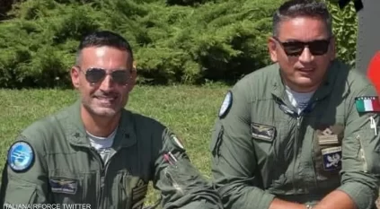 اصطدام طائرتين إيطاليتين في الجو ومقتل طيارين