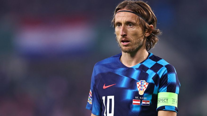 خلاف بين مودريتش والريال بسبب المنتخب