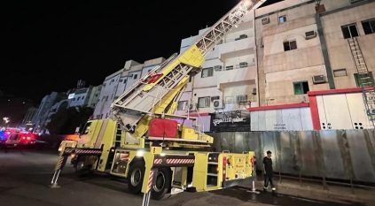 مدني المدينة المنورة يخمد حريقًا اندلع في غرفة بمبنى سكني