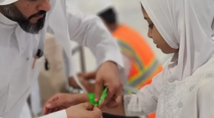 سوار لمتابعة الأطفال في المسجد الحرام