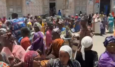 منصة ساهم توزع آلاف السلال الغذائية في السنغال