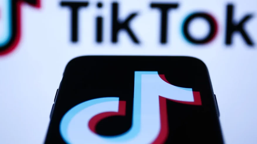 تيك توك تحد من الماركات العالمية المقلدة ضمن متجرها