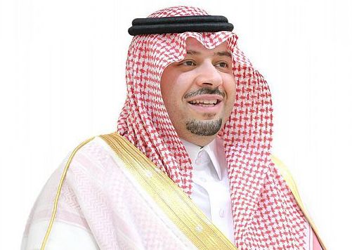 أمير الحدود الشمالية بعد الأمر الملكي بتمديد خدمته: ثقة غالية ووسام شرف