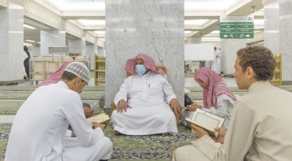 تكثيف الخدمات التوجيهية لقاصدي المسجد الحرام بالتزامن مع الإجازة الدراسية