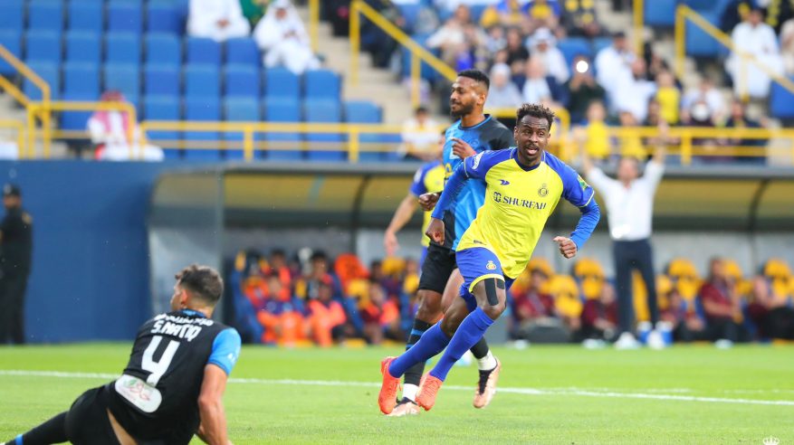 النصر يتفوق على أبها بثنائية في الشوط الأول