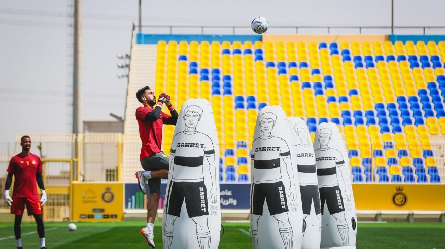 مطالبات بمعاقبة حارس النصر