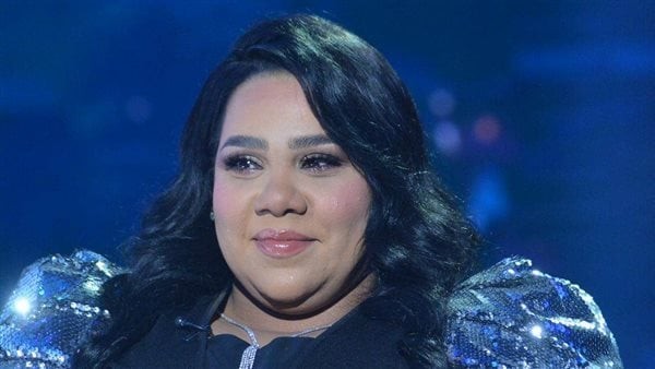 الفنانة شيماء سيف: لغيت والدي من حياتي