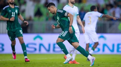 سالم الدوسري يُسجل هدف التعادل لـ المنتخب السعودي