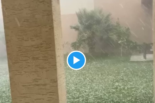لقطات لـ العواصف الشديدة وتساقط البرد شمال الرياض