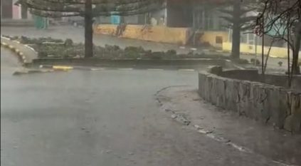 بالفيديو.. هطول أمطار غزيرة على أبها