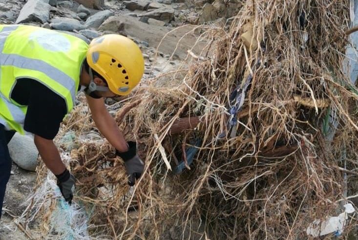 انتشال شخص غرق في مجرى سيل بوادي عتود في عسير