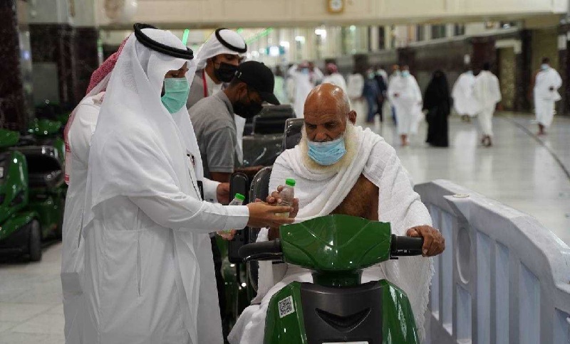تخصيص مواقع لكبار السن وذوي الإعاقة في المسجد الحرام