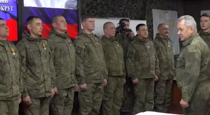 وزير الدفاع الروسي وسط جبهة القتال في أوكرانيا